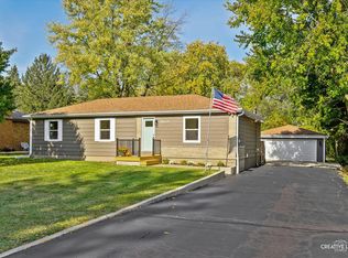 1160 Molitor Rd, Aurora, IL 60505