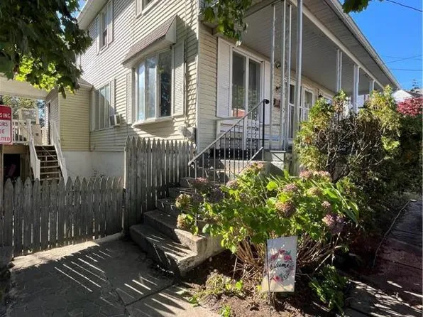 9 Harding Ave, Pen Argyl, PA 18072