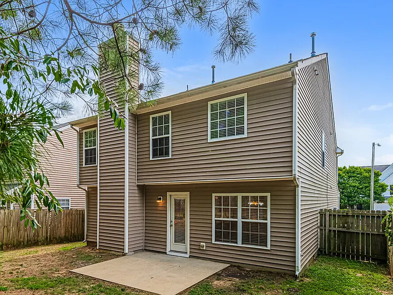 1549 Pebble Ridge Dr — Photo 17