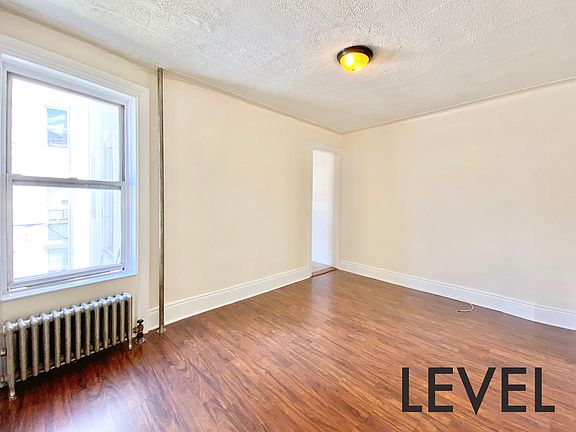 3rd image of 277 7th St APT 5A