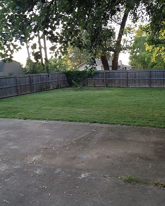 2nd image of 311 Notgrass Rd