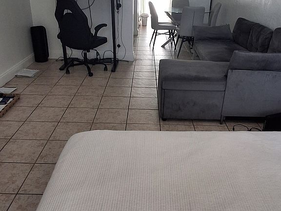 5th image of 7300 Harding Ave #5