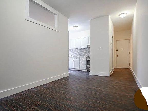 2nd image of 1566 Pacific St APT 4A