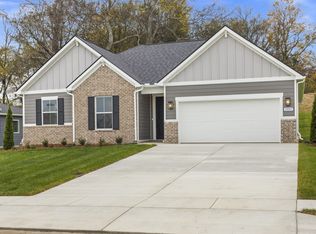 1555 Oak Springs Dr, Columbia, TN 38401