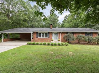 1110 Ferndale Dr, Thomasville, NC 27360