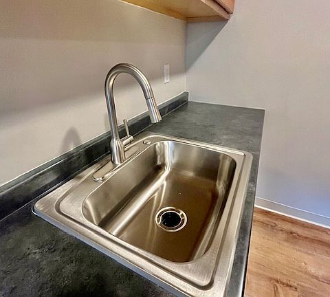 4th image of 3870 Lemay Village Ln