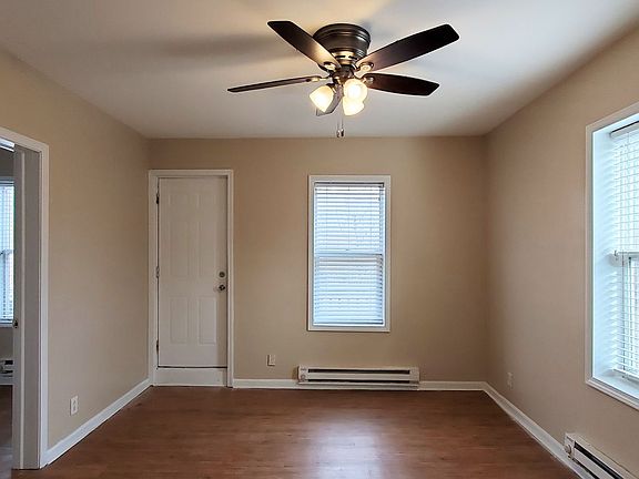 4th image of 839 N Broadway St