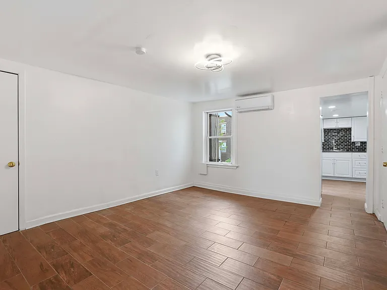 250 E Girard Ave #2 — Photo 3
