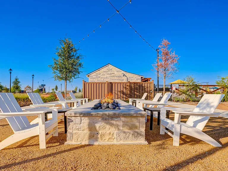 BB Living Light Farms — Photo 38