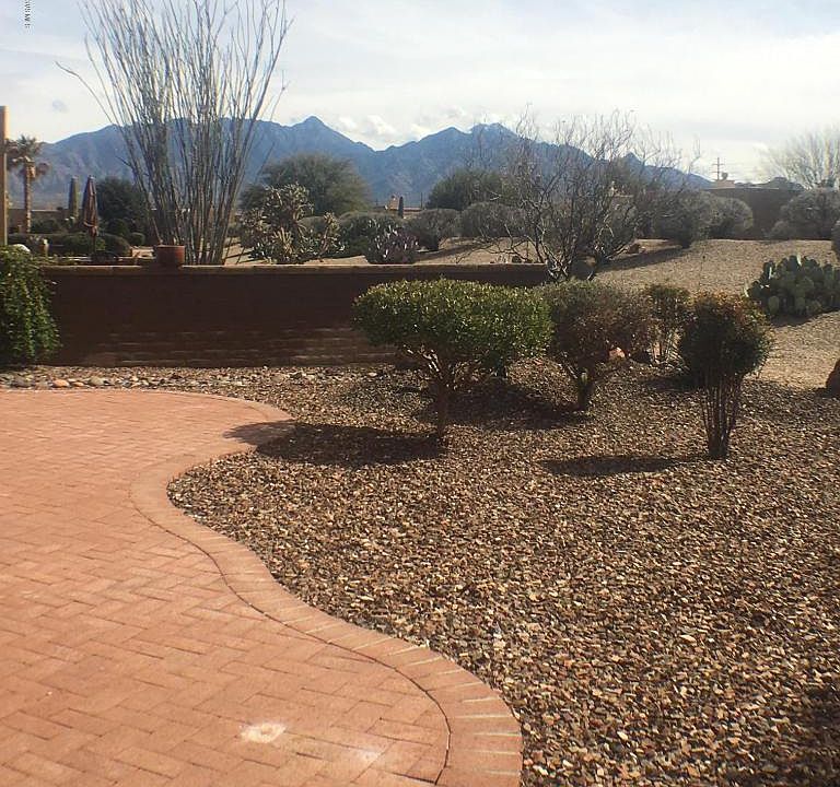 1st image of 979 W Via De La Fonda
