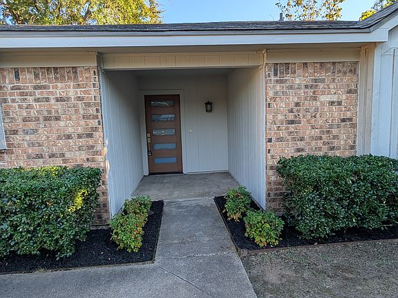 2nd image of 7112 Cheshire Dr
