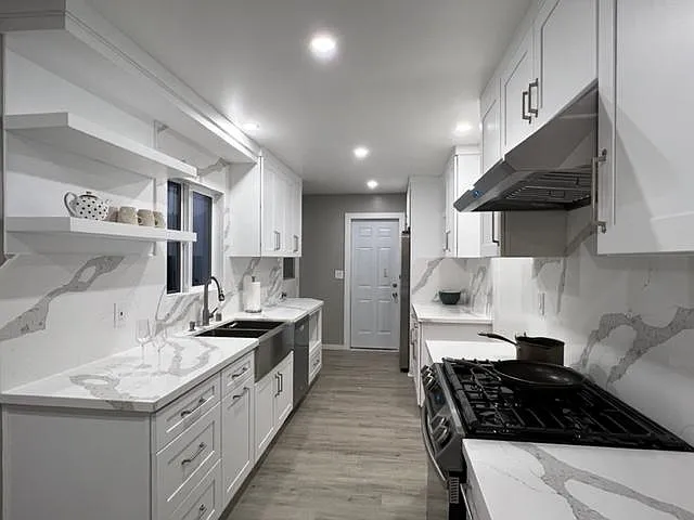 628 S Gilmar St — Photo 5