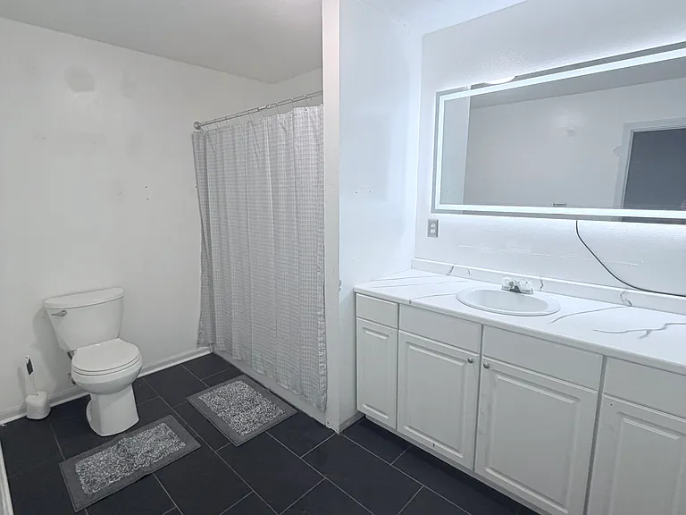 8404 Henry St #1 — Photo 10