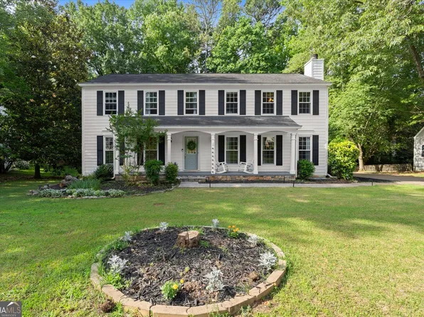 2225 Laurel Mill Way, Roswell, GA 30076