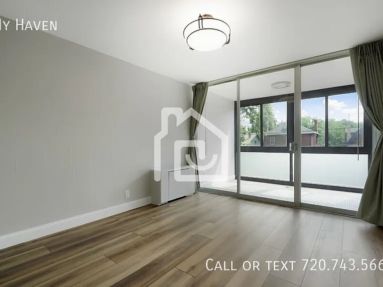 1050 N Corona St #212 — Photo 10