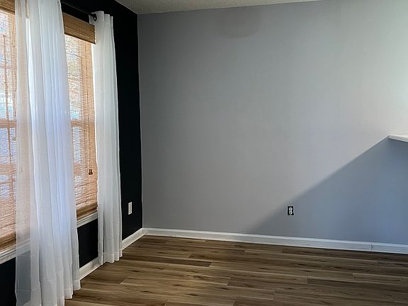 4th image of 3608 Lubbock Dr