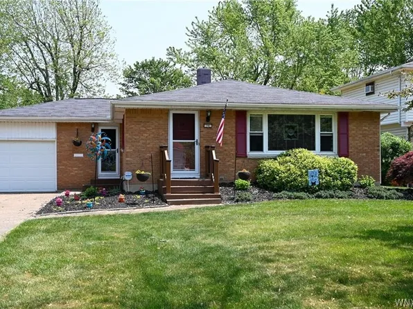 191 Clearfield Dr, Williamsville, NY 14221