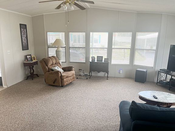 5th image of 232 Laurelcrest Cir