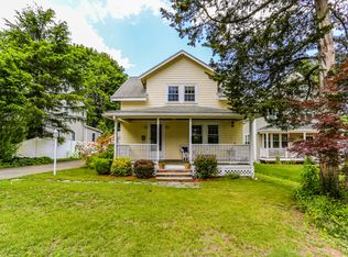 68 Highland Ave, Lynnfield, MA 01940