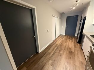 305 Rideau St, Ottawa, ON K1N 9E5