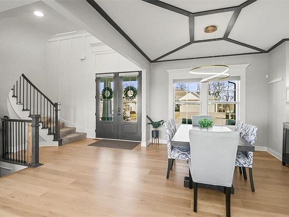 5th image of 3130 SW Blue Ribbon St