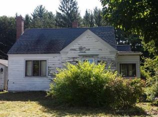 21 Dewey St, Rochester, NH 03867