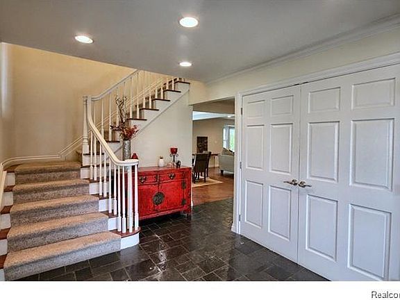 3rd image of 28950 Ramblewood Dr