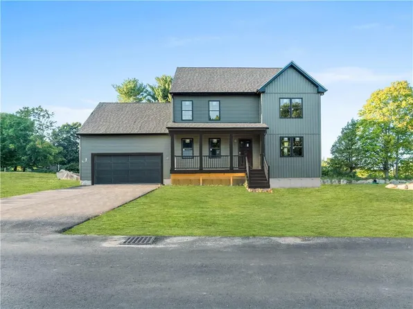 3 Alexandria Way, Johnston, RI 02919