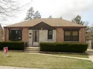 2238 S 20th Ave, Broadview, IL 60155