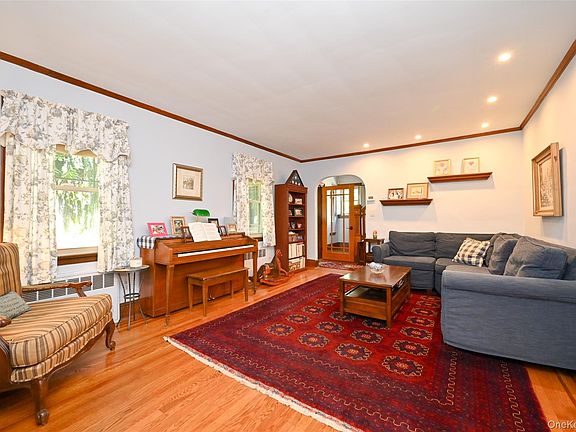 4th image of 29-33 171st Street
