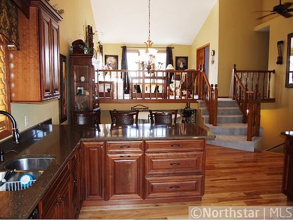 4th image of 6015 Jonquil Ln N