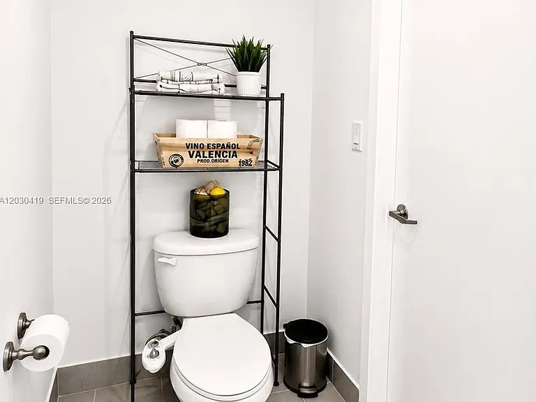92 SW 3rd St #1508 — Photo 9