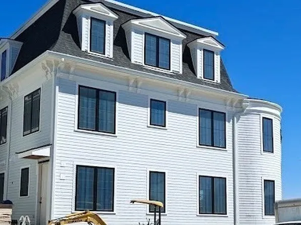 1674 Columbia Rd, Boston, MA 02127