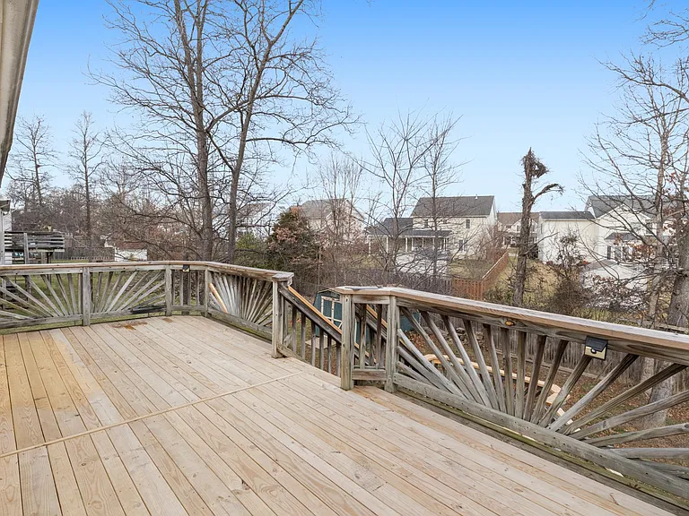 359 Montgomery Cir — Photo 40