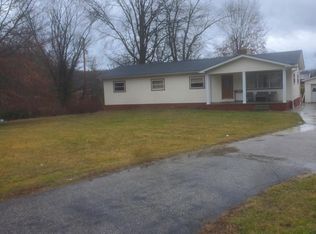 4867 State Route 207, Greenup, KY 41144