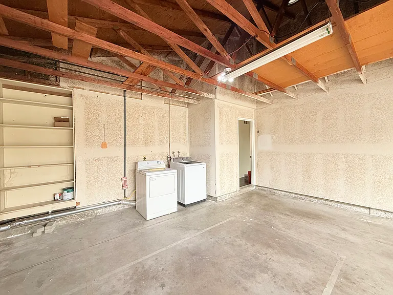 5775 Altamont Dr — Photo 22