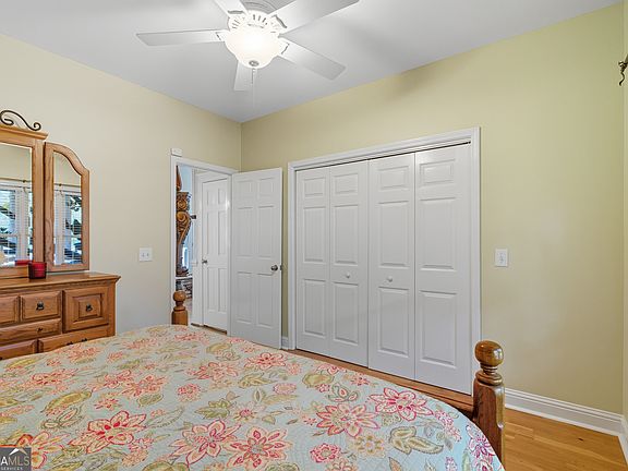 29th image of 1091 Echota Rd