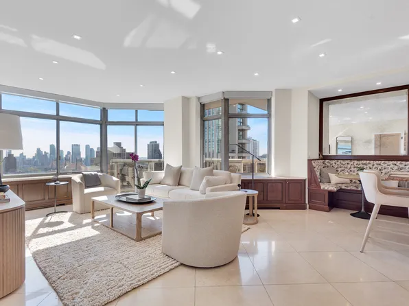 188 East 64th Street image 1 of 12