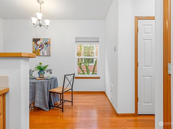 5th image of 10563 NE Kingston Meadows Circle
