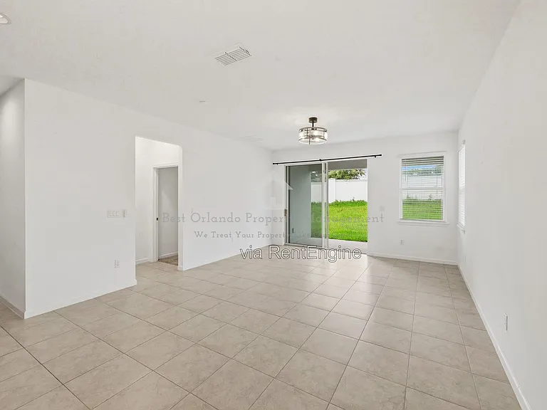 4386 Davos Dr — Photo 7