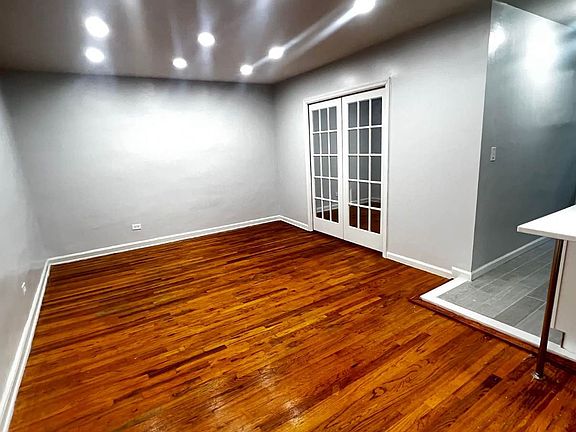 4th image of 1600 Caton Ave #3Y