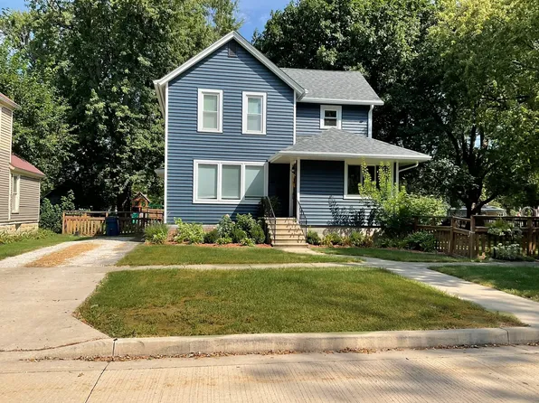 406 E Chippewa St, Dwight, IL 60420