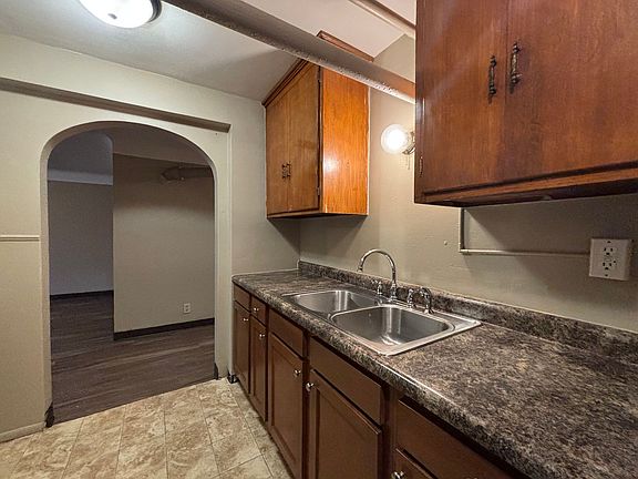2nd image of 296 Bates Ave #B2
