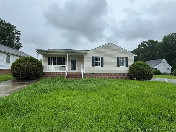 1803 New Lincoln Cir, Hopewell, VA 23860