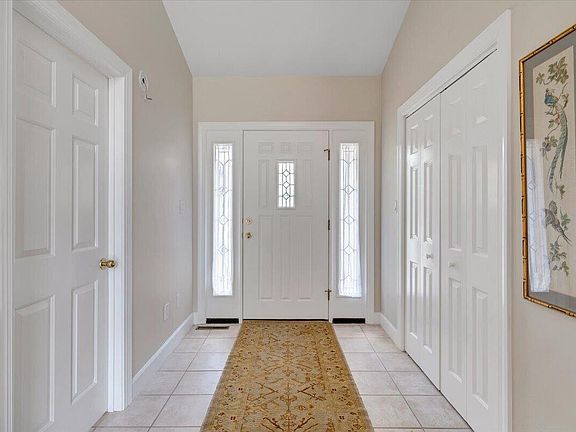 4th image of 30 Island Green Dr #4