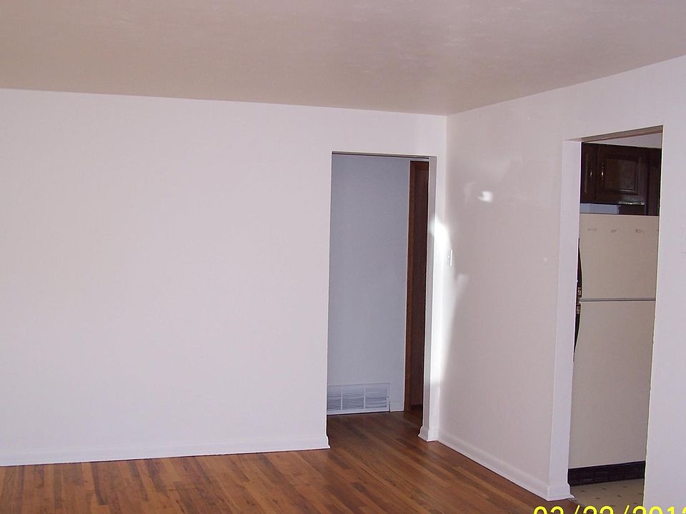 2nd image of 5354 S Huron St