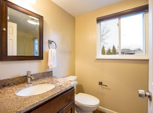 1126 Risecliff Dr, Grand Blanc, MI 48439