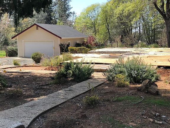 4th image of 10360 Carey Dr