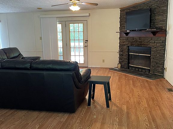 2nd image of 123 Mallard Dr