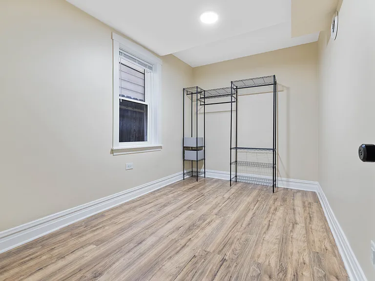 2645 N Ridgeway Ave #1 — Photo 8